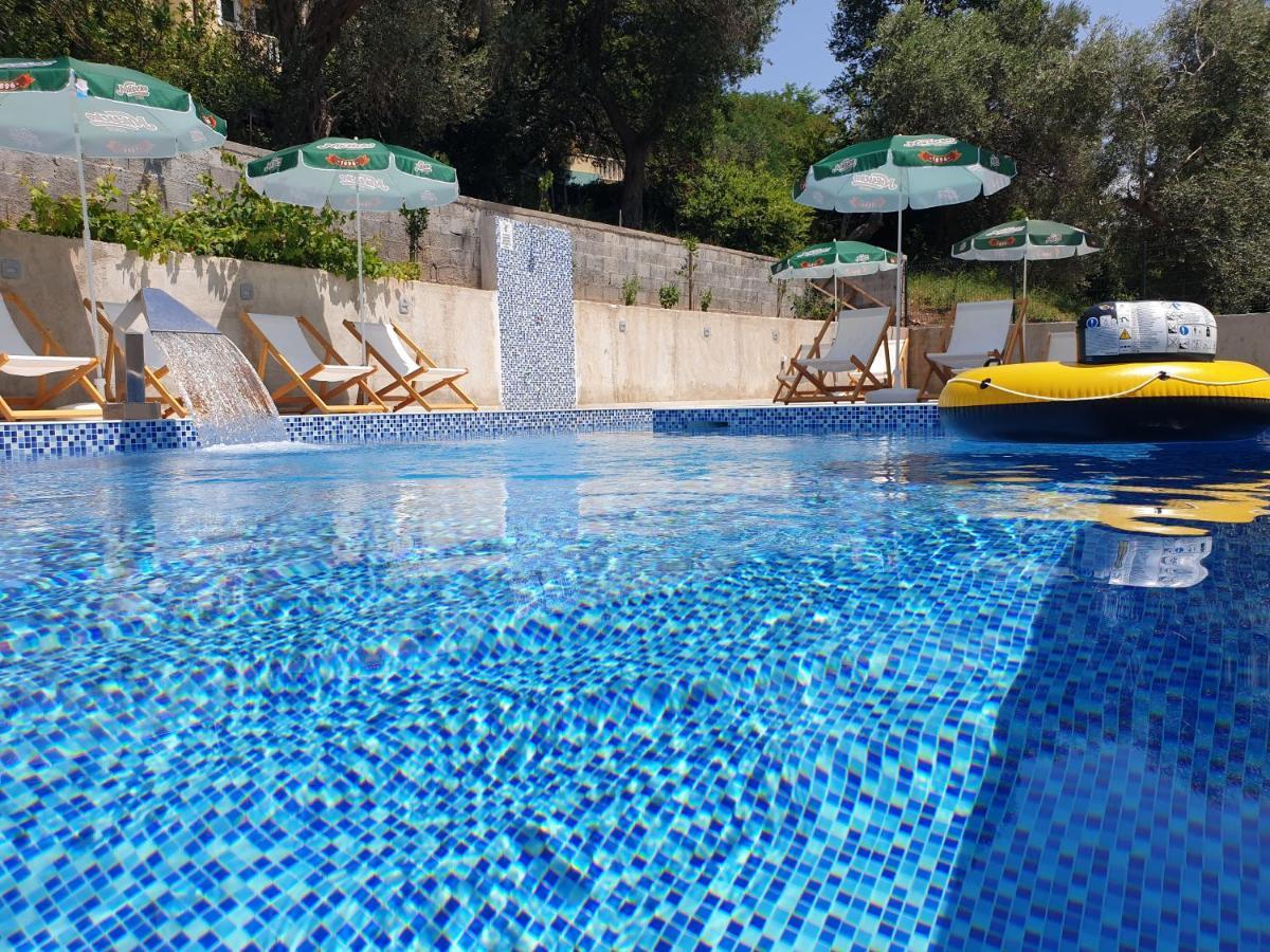 Petrovac Grejm Family Apartments מראה חיצוני תמונה